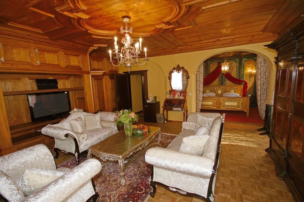 Atlas Grand Hotel Гармиш-Партенкирхен Екстериор снимка